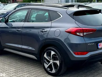 Hyundai Tucson blue 1.7 CRDi 2WD DCT Style
