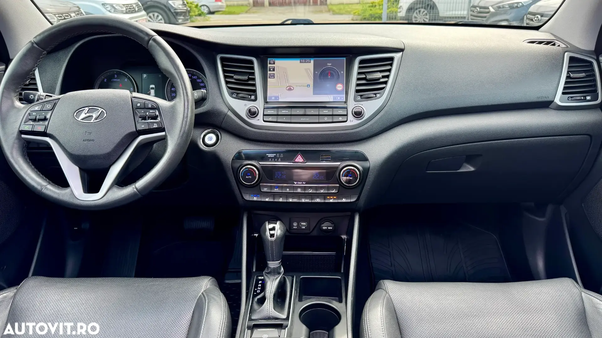 Hyundai Tucson blue 1.7 CRDi 2WD DCT Style