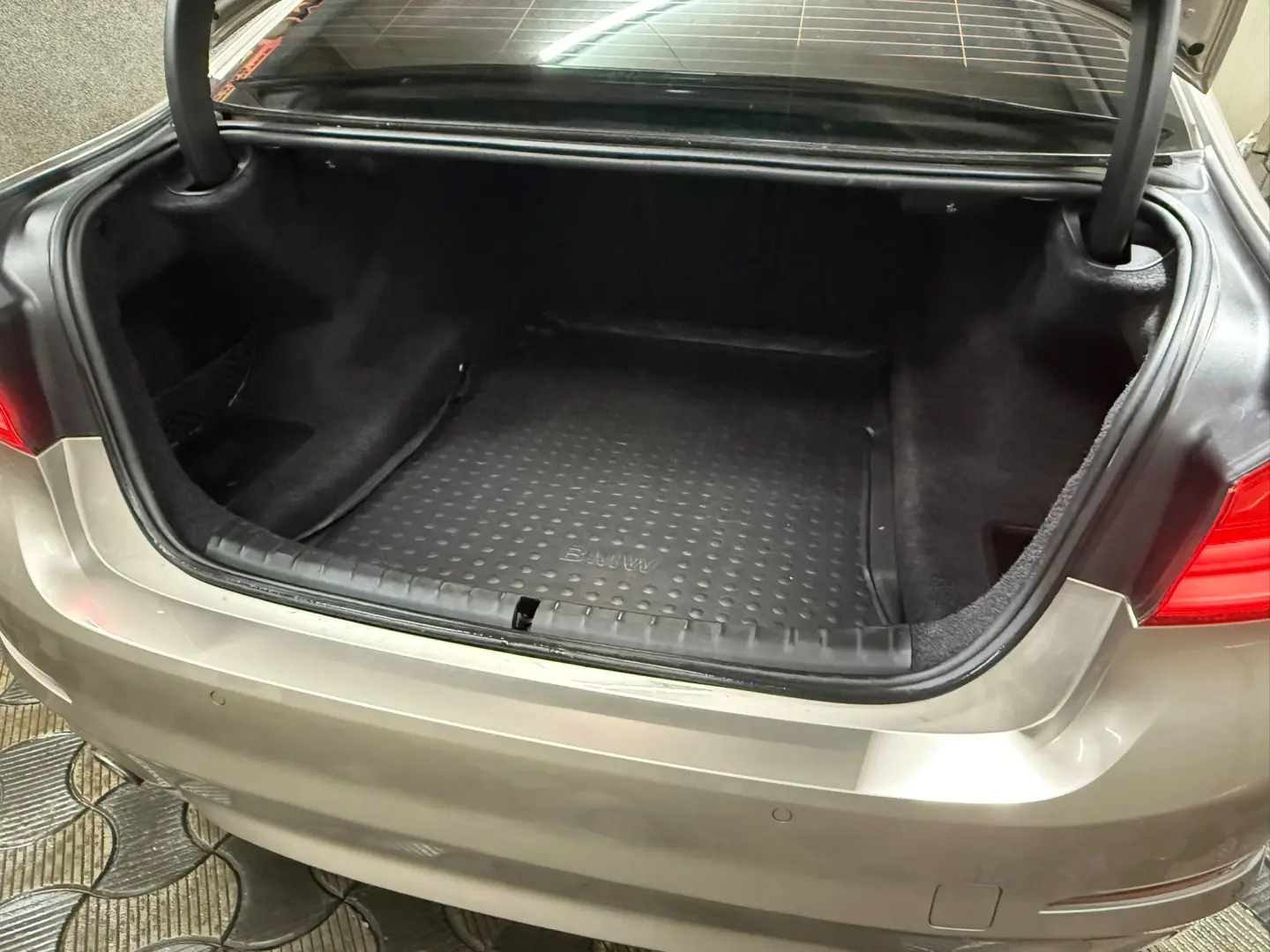 𝐁𝐌𝐖 𝟓𝟐𝟎𝐝 • 𝟐.𝟎 𝐃𝐢𝐞𝐬𝐞𝐥 • 𝐀𝐮𝐭𝐨𝐦𝐚𝐭