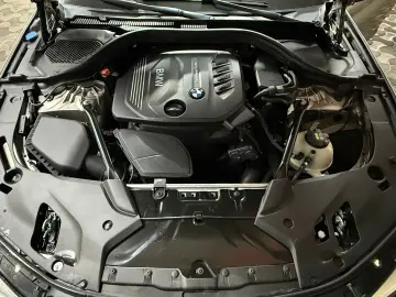 𝐁𝐌𝐖 𝟓𝟐𝟎𝐝 • 𝟐.𝟎 𝐃𝐢𝐞𝐬𝐞𝐥 • 𝐀𝐮𝐭𝐨𝐦𝐚𝐭