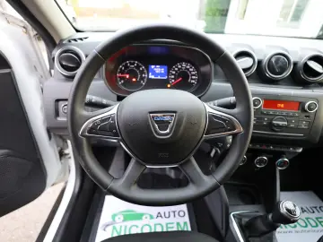 Dacia Duster 1.5D 115CP Comfort 4WD