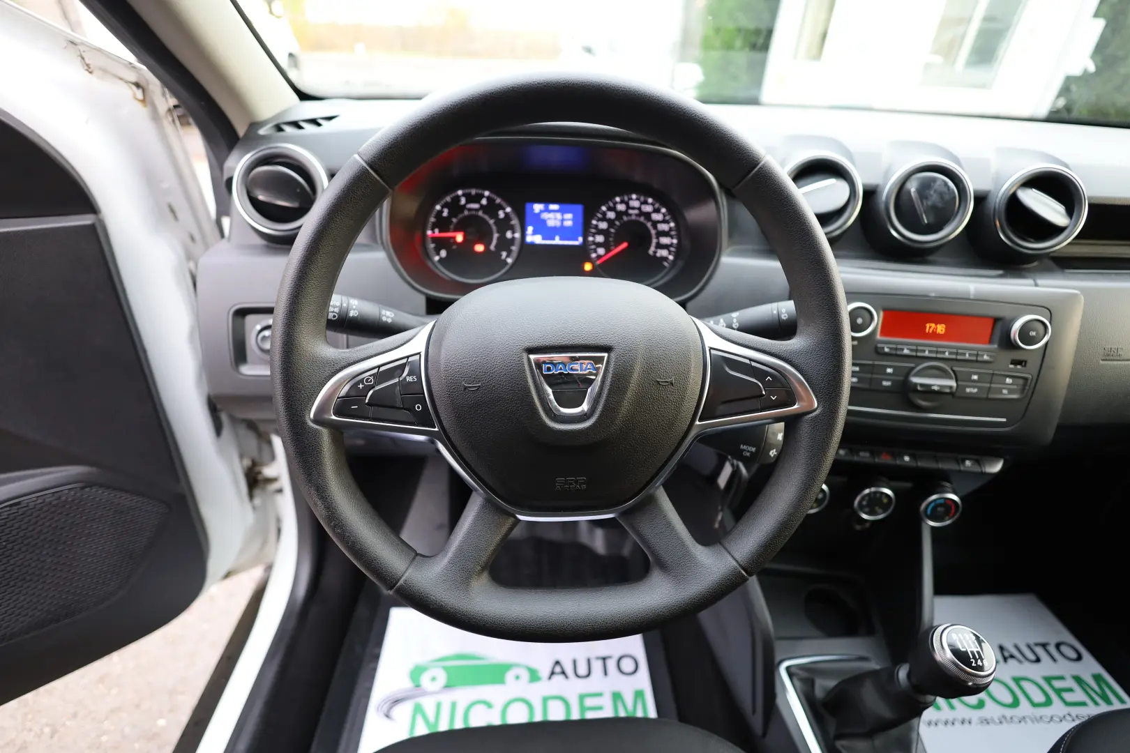 Dacia Duster 1.5D 115CP Comfort 4WD