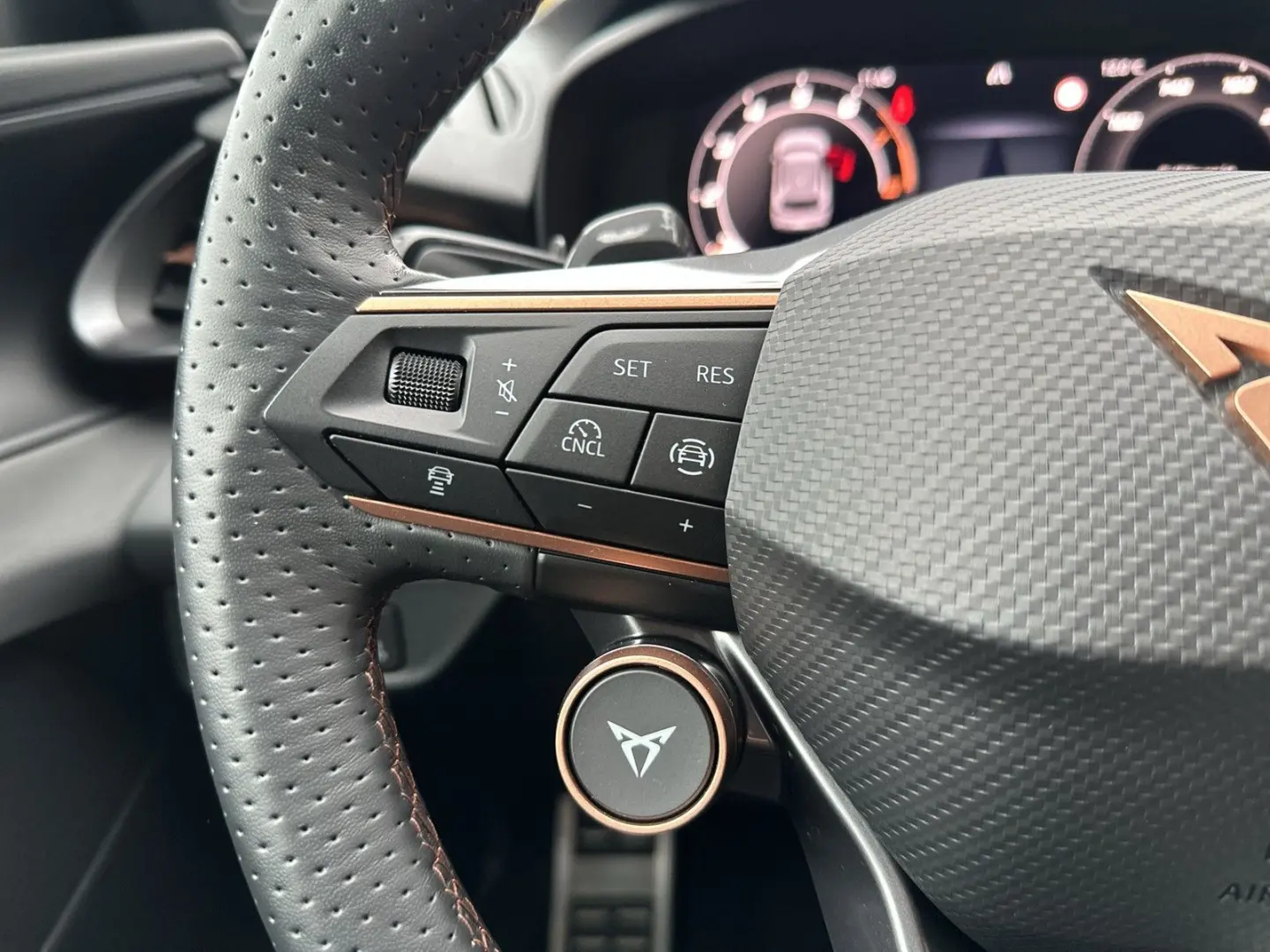 Terramar 1.5 eTSI DSG Navi LED HuD el.HK 360 Kam