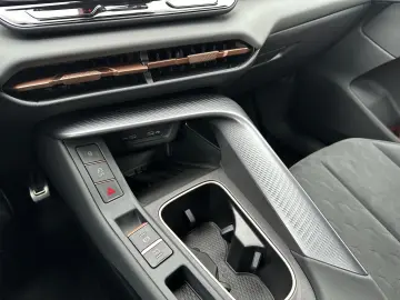 Terramar 1.5 eTSI DSG Navi LED HuD el.HK 360 Kam