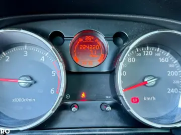 Nissan Qashqai 2 2.0 dCi DPF Tekna