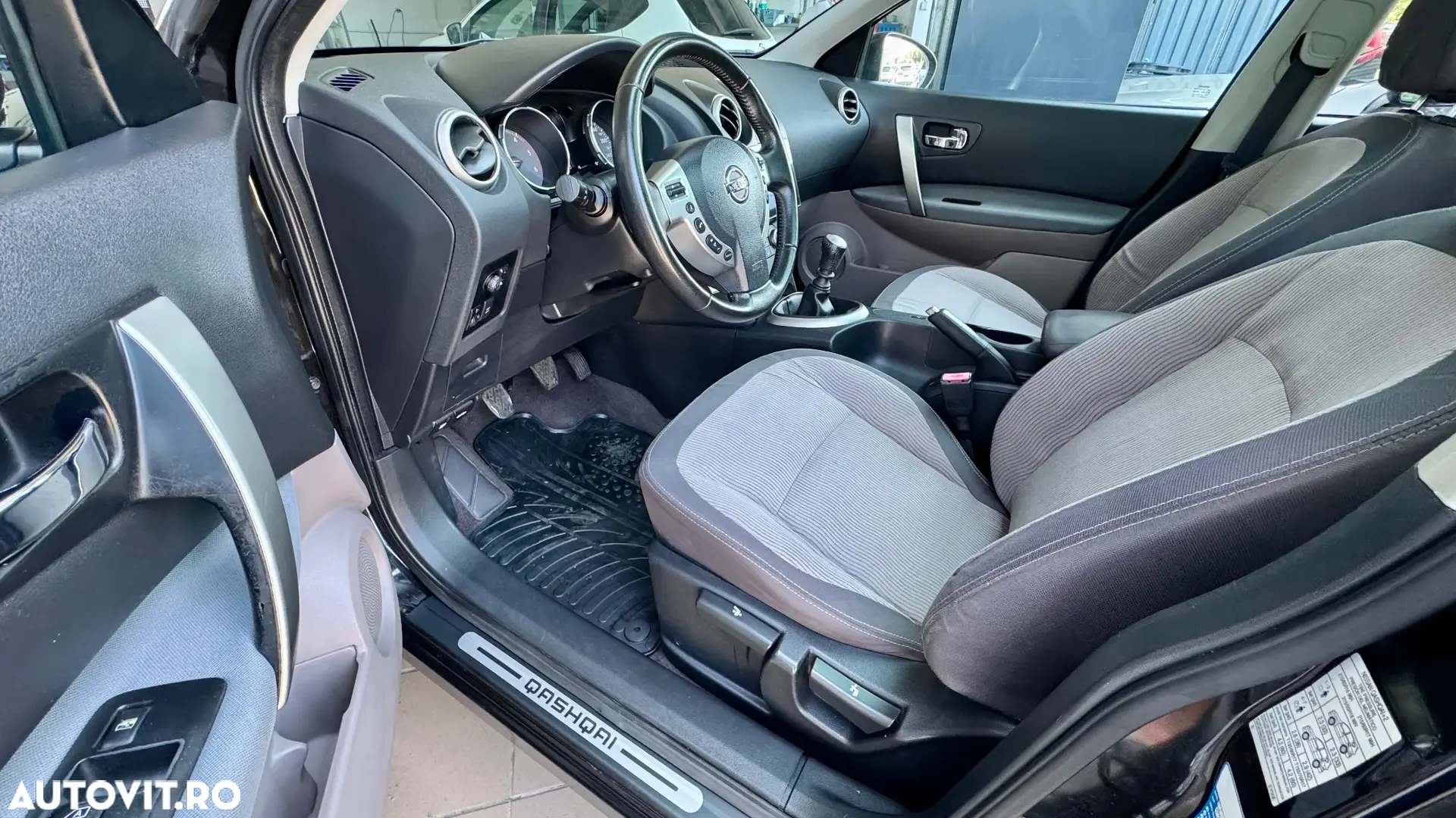 Nissan Qashqai 2 2.0 dCi DPF Tekna