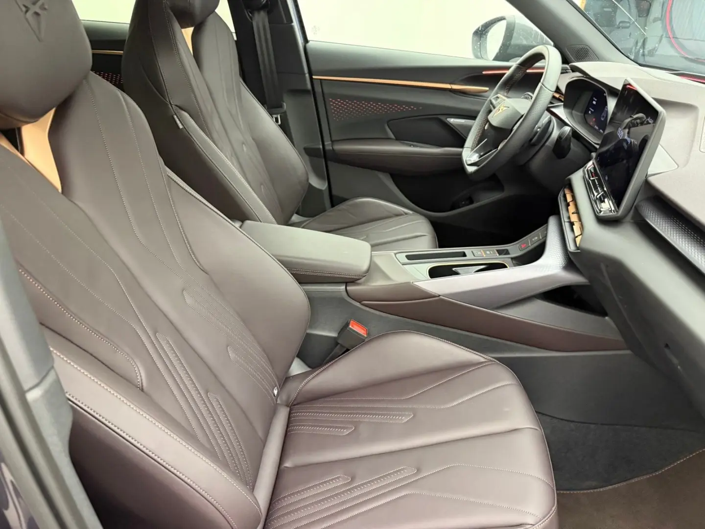 Cupra Terramar VZ 1.5 eHybrid DSG PanoDCC20Leder