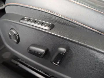 Formentor 2.0 TSI VZ AHK PANO LEDER COPPER MATT