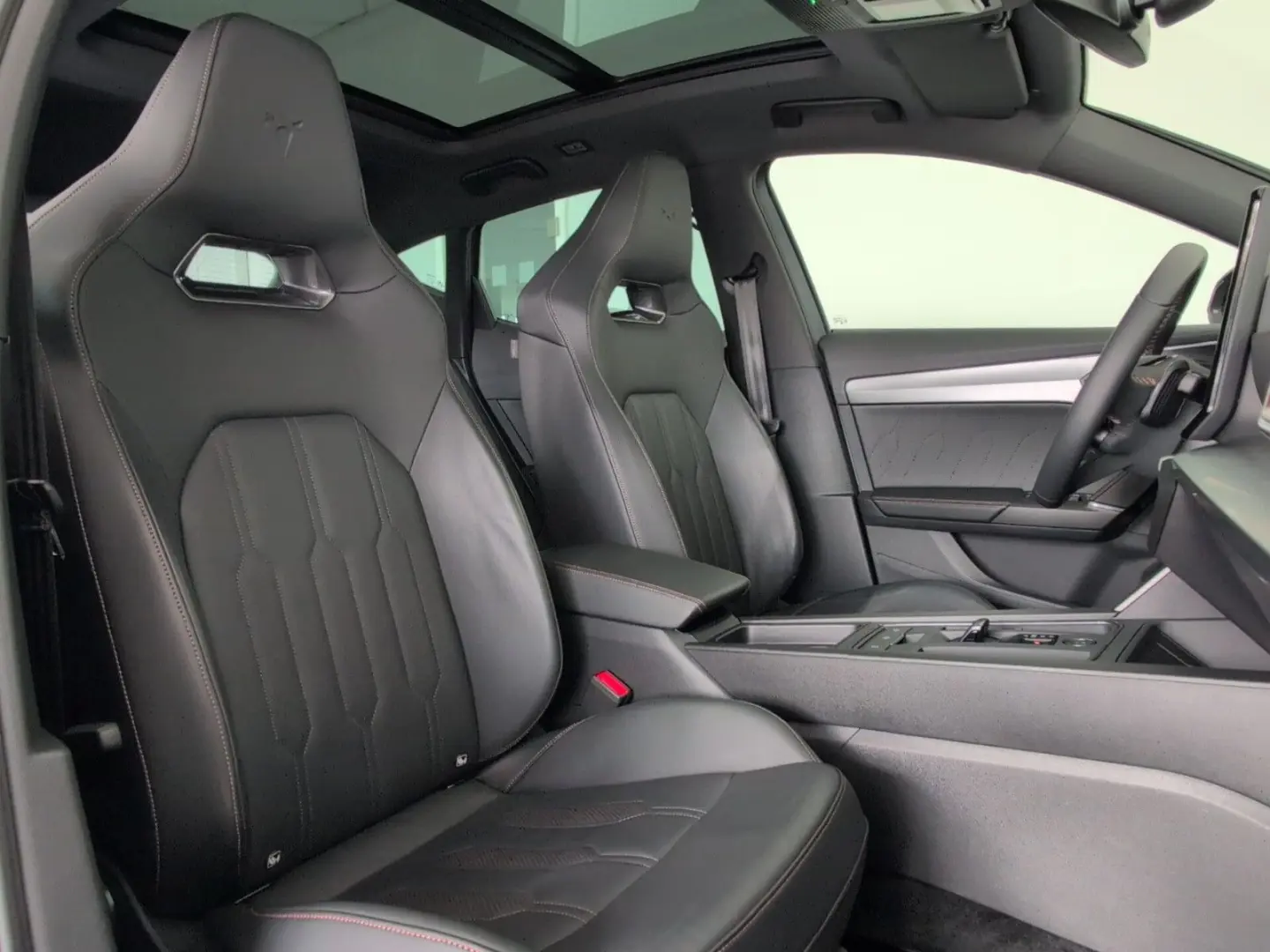 Formentor 2.0 TSI VZ AHK PANO LEDER COPPER MATT