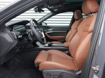 Q8 e-tron Sportback 55 quattro Advanced Edition