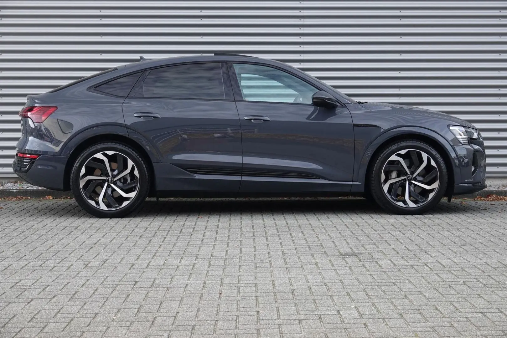 Q8 e-tron Sportback 55 quattro Advanced Edition