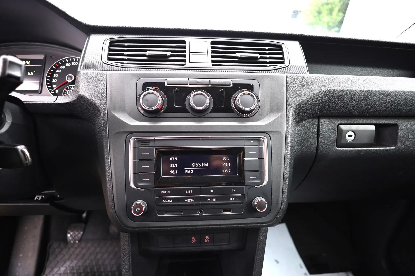 Volkswagen Caddy L1H1 2.0D 75CP