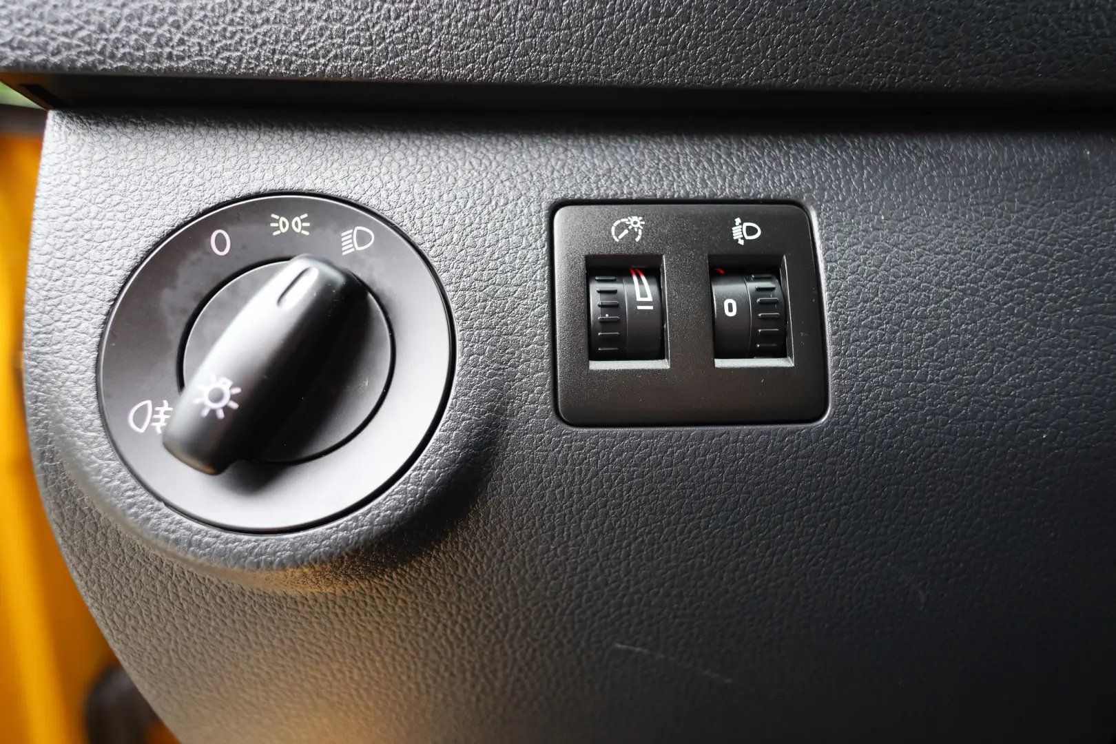 Volkswagen Caddy L1H1 2.0D 75CP