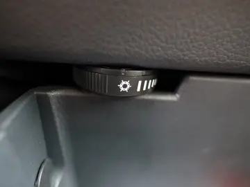 Volkswagen Caddy L1H1 2.0D 75CP