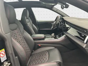 RS Q8 Keramik 305 km h B&O HUD Pano Standh Matri