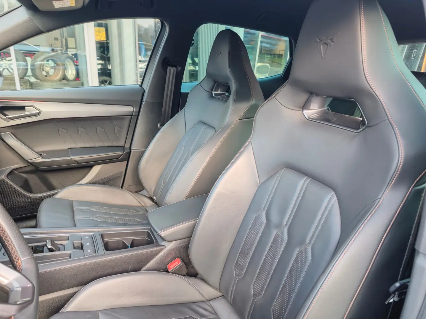 Formentor VZ e-Hybrid DSG 245PS NAVI SHZ APP ACC