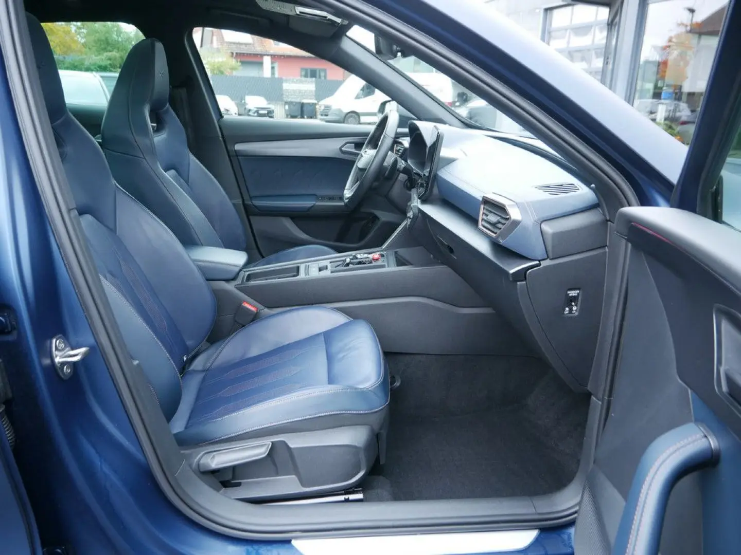 Formentor 2.0 TSI VZ 4Drive PANO BEATS COPPER