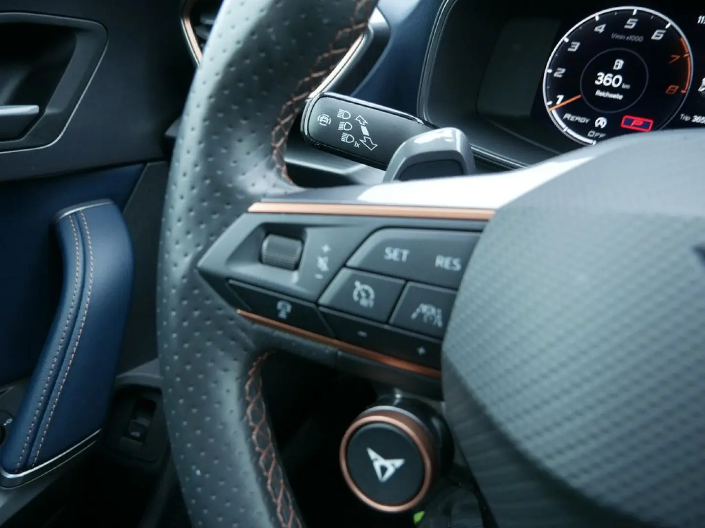 Formentor 2.0 TSI VZ 4Drive PANO BEATS COPPER