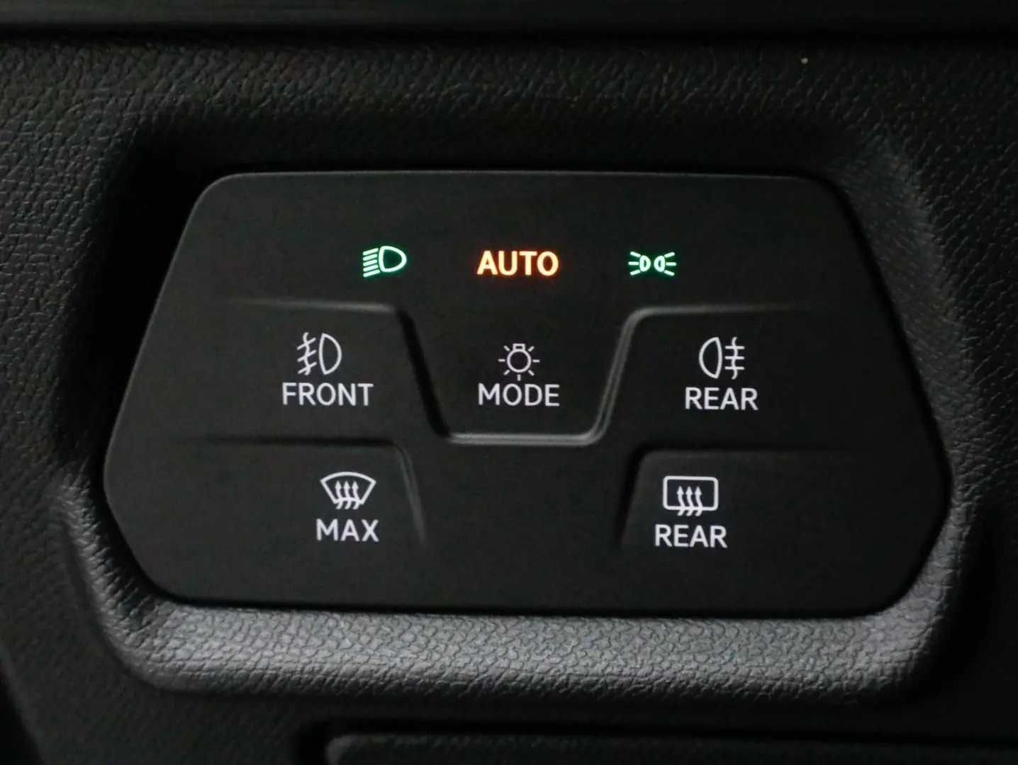 Formentor 2.0 TSI 4D DSG VZ AHK CarPlay SHZ ACC