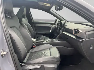 Formentor 2.0 TSI VZ BREMBO LM19 PANO BETAS MS-S