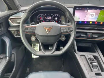 Formentor VZ 4D DSG 1.Hand AHK Brembo Pano Beats