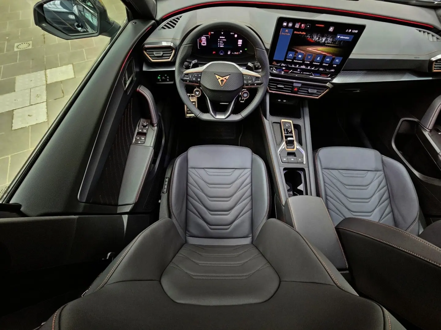 Formentor VZ 4WD Panoramadach el.Heck. Vollleder