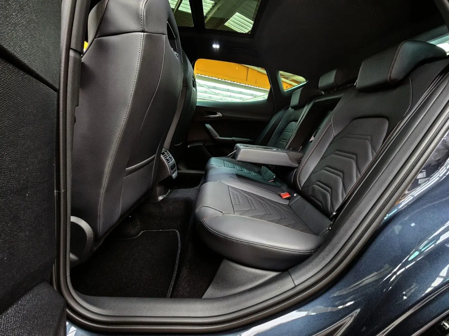 Formentor VZ 4WD Panoramadach el.Heck. Vollleder