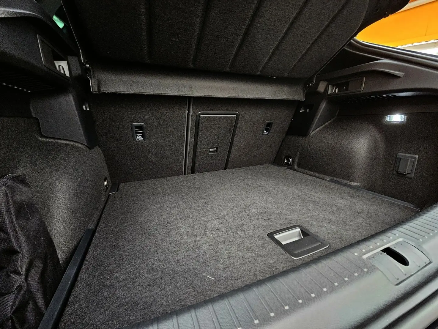 Formentor VZ 4WD Panoramadach el.Heck. Vollleder