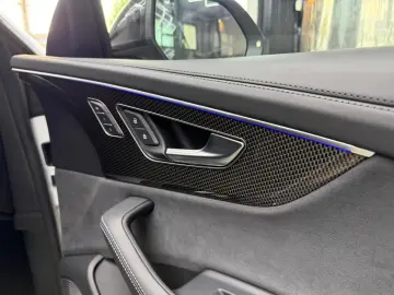 Audi SQ8 TFSI quattro tiptronic competition plus