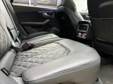 Audi SQ8 TFSI quattro tiptronic competition plus