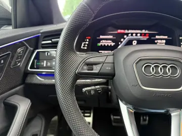 Audi SQ8 TFSI quattro tiptronic competition plus
