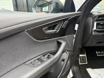 Audi SQ8 TFSI quattro tiptronic competition plus