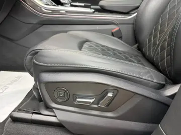 Audi SQ8 TFSI quattro tiptronic competition plus