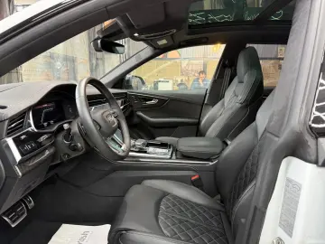 Audi SQ8 TFSI quattro tiptronic competition plus