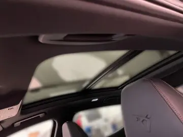 Formentor 2.5 TSI 4Drive VZ5  PANO BEATS MATRIX