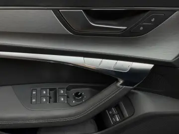 A6 50 TFSI e Q ADVANCED UPE92 LM19 HuD TV MEMORY