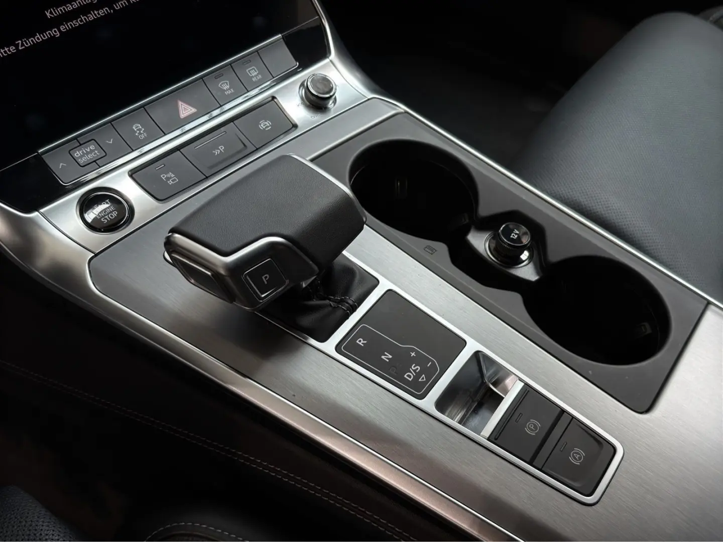 A6 50 TFSI e Q ADVANCED UPE92 LM19 HuD TV MEMORY