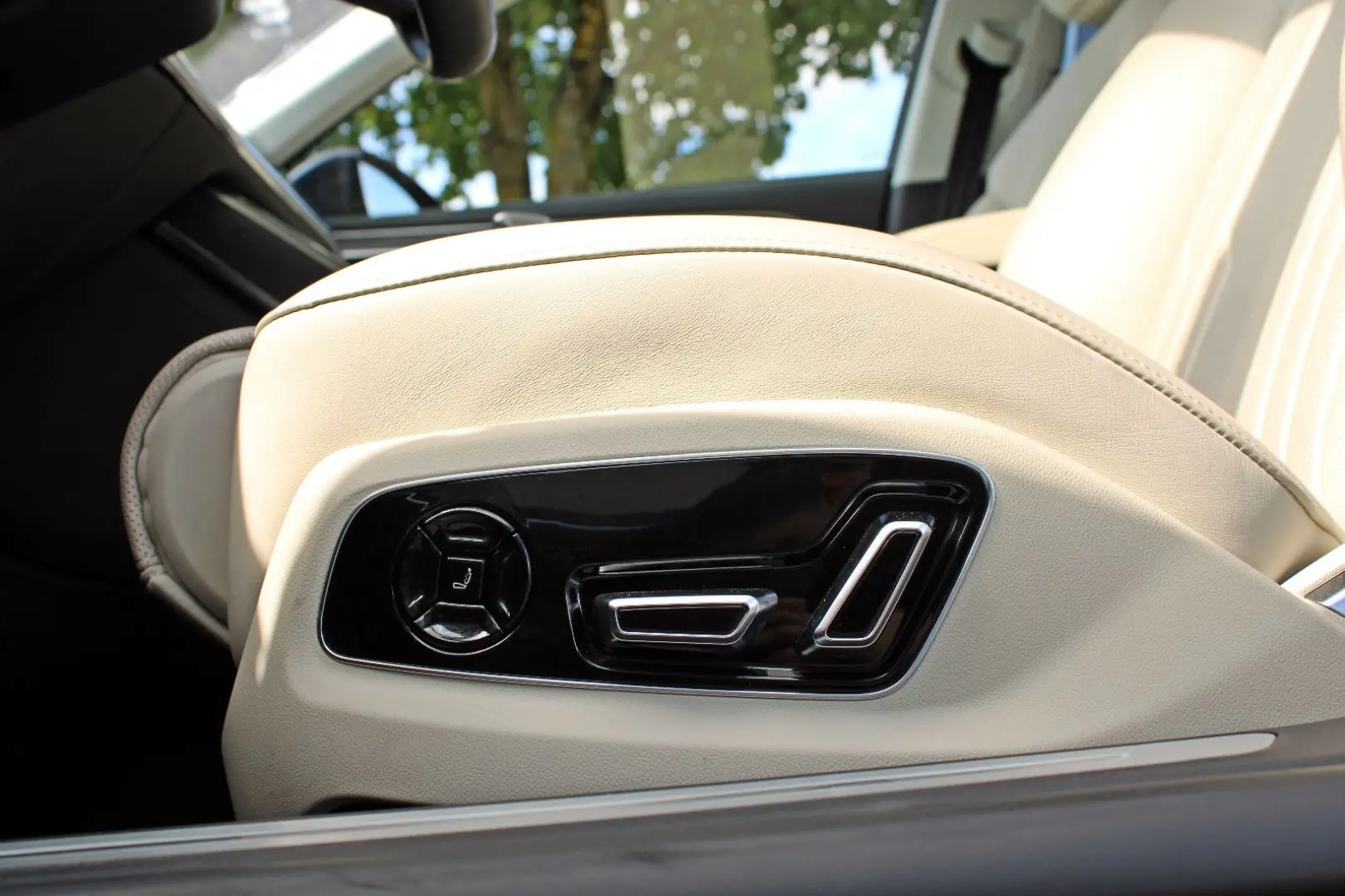 A8 60TFSIe qu S LINE BLACK PANO HUD DIGMATRIX TV