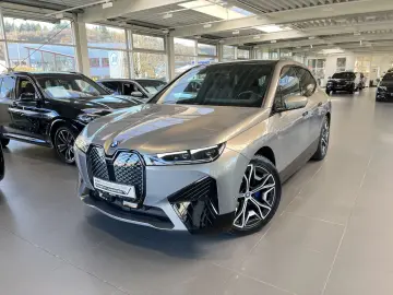 iX xDrive40 Sportpaket AHK SkyLounge Wärmekomfor