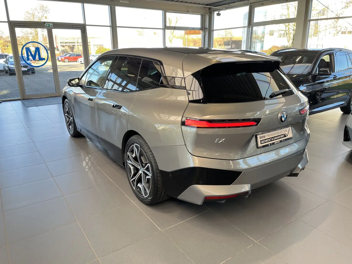 iX xDrive40 Sportpaket AHK SkyLounge Wärmekomfor