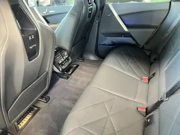 iX xDrive40 Sportpaket AHK SkyLounge Wärmekomfor