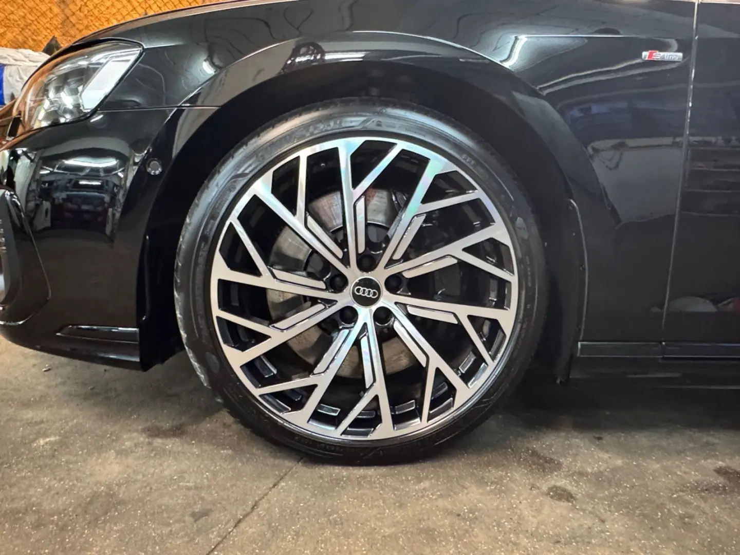 A8 60TFSIe qua S line DIGMATRIX AHK HUD PANO B&O