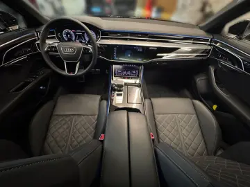 A8 60TFSIe qua S line DIGMATRIX AHK HUD PANO B&O