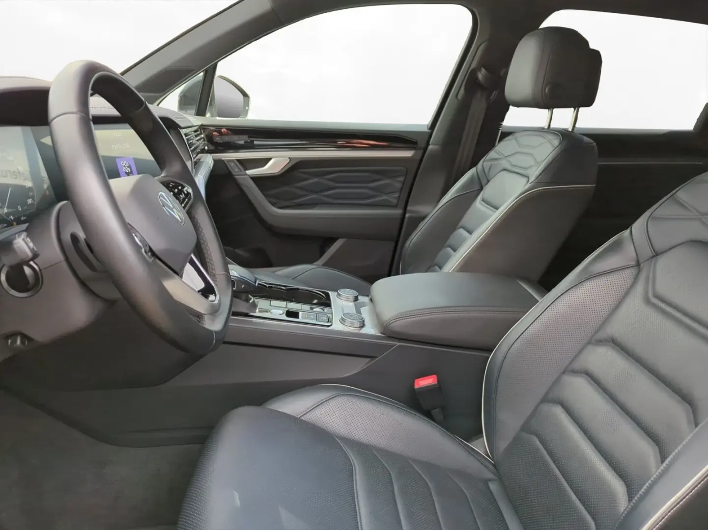 Touareg 3.0 TSI eHybrid Elegance 4Motion AHK Pan