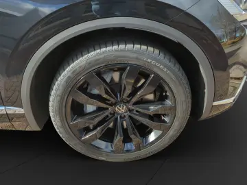 Touareg 3.0 TSI eHybrid Elegance 4Motion AHK Pan