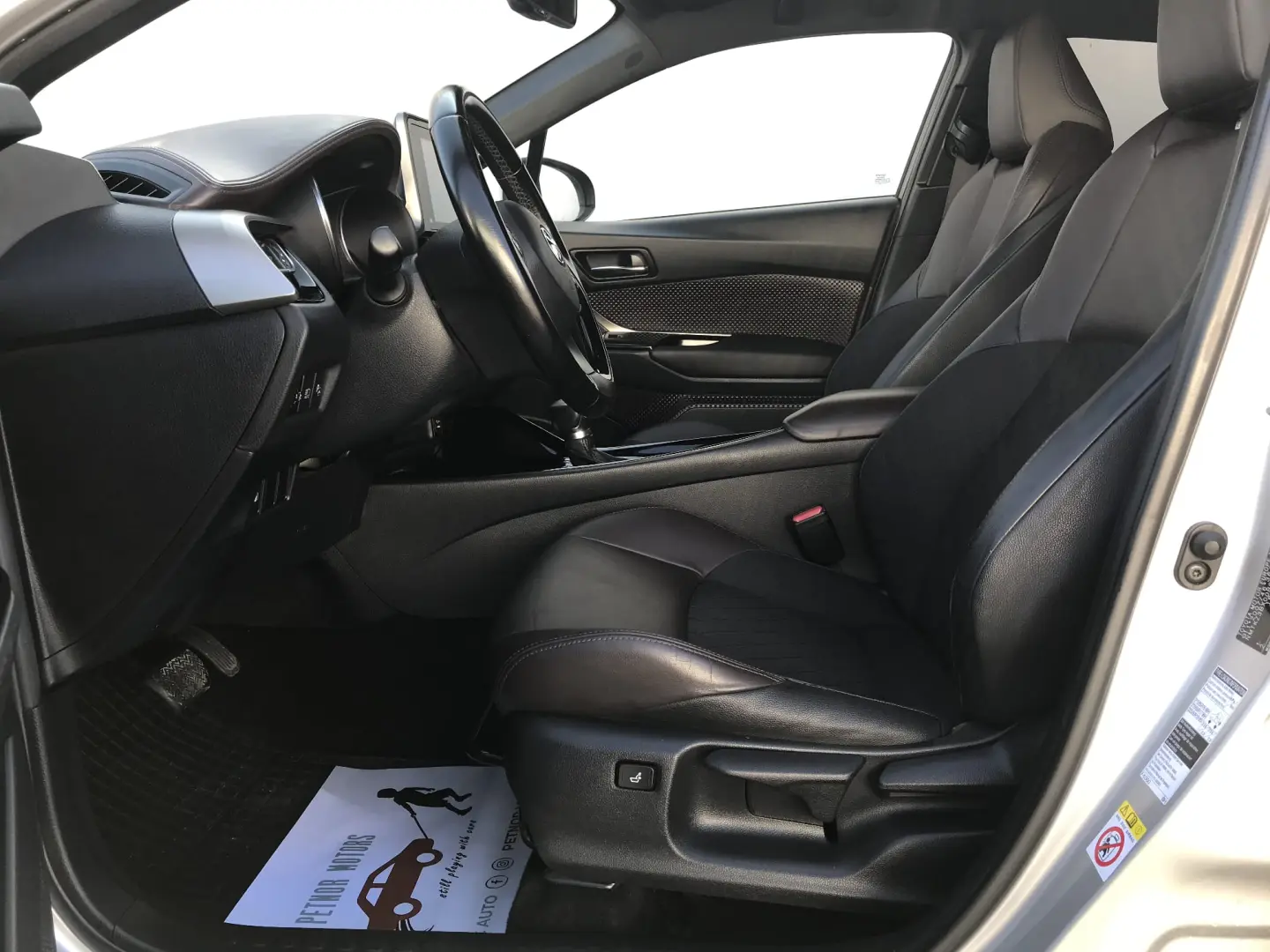 Toyota C-HR 1.8 HSD 122 CP 4x2 CVT Style