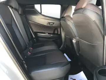 Toyota C-HR 1.8 HSD 122 CP 4x2 CVT Style