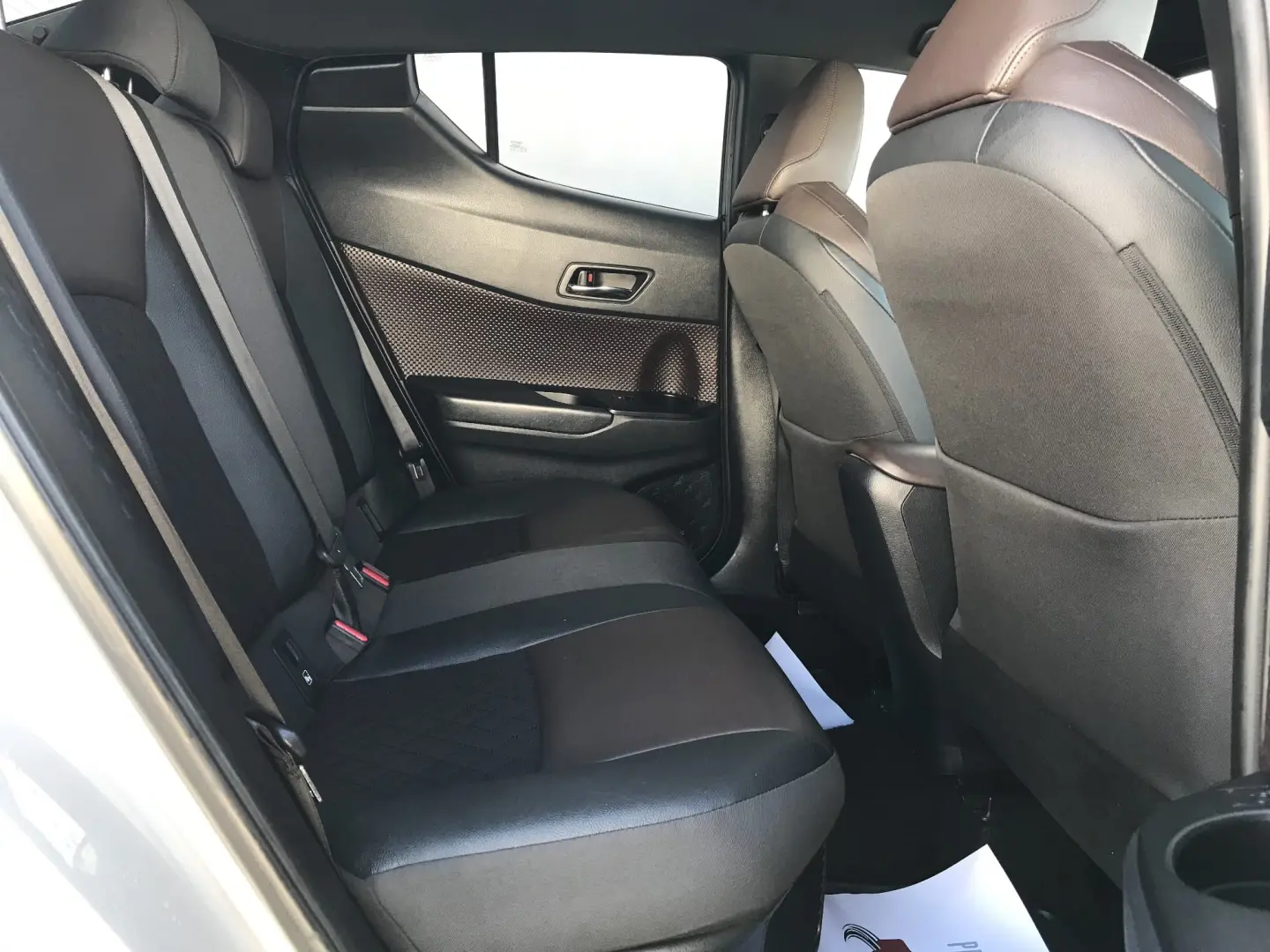 Toyota C-HR 1.8 HSD 122 CP 4x2 CVT Style