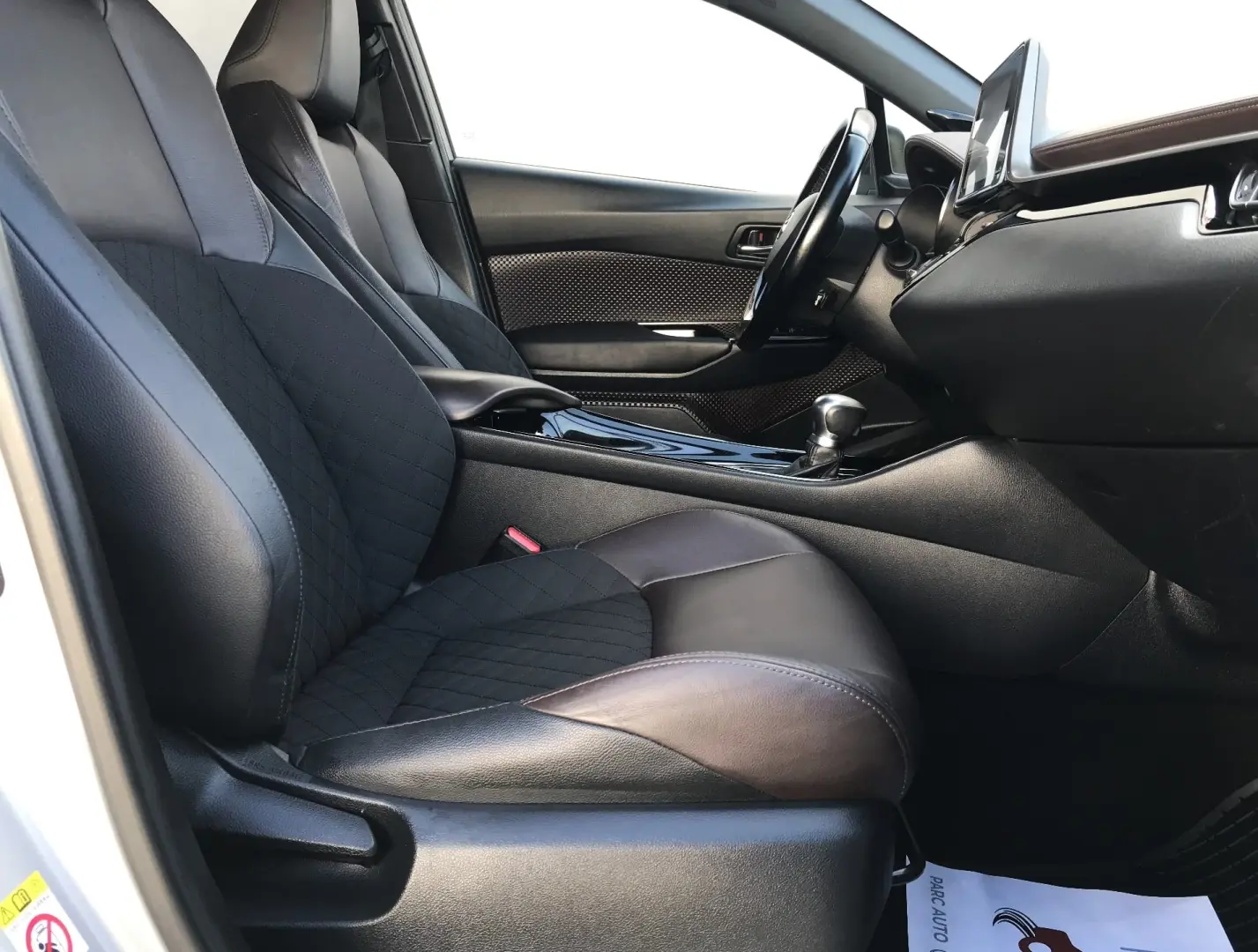 Toyota C-HR 1.8 HSD 122 CP 4x2 CVT Style