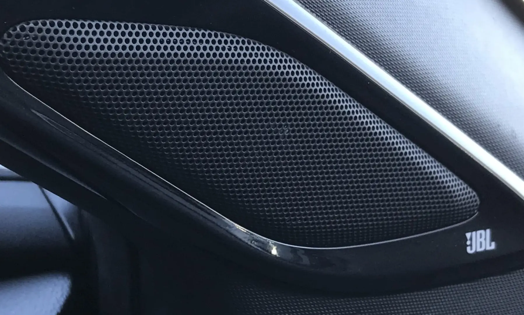 Toyota C-HR 1.8 HSD 122 CP 4x2 CVT Style